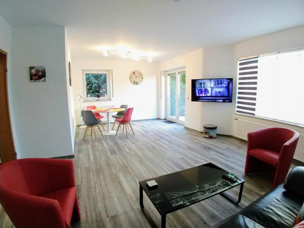 Exklusive Ferienwohnung Mit Terasse Und Garten In Einbeck, Zentrum! Neu!! Екстер'єр фото