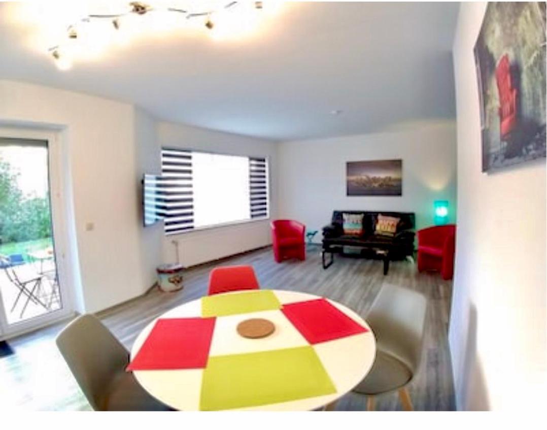 Exklusive Ferienwohnung Mit Terasse Und Garten In Einbeck, Zentrum! Neu!! Екстер'єр фото